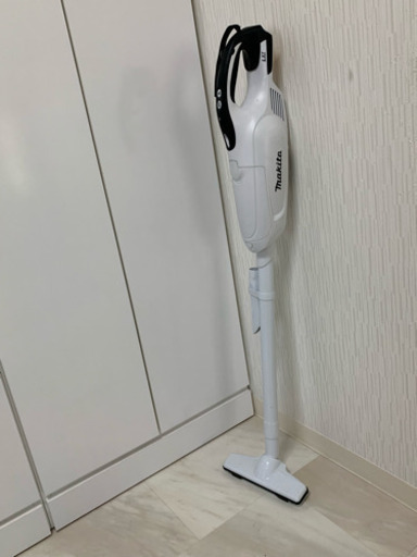 マキタ18Ｖ掃除機本体のみ売ります。