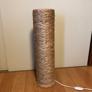 電球色の間接照明