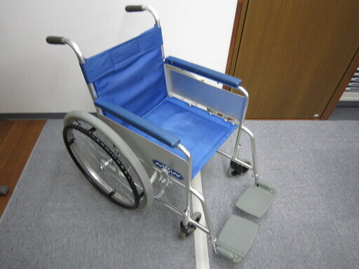 NISSIN製自走式車椅子（青色）