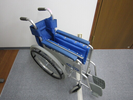 NISSIN製自走式車椅子（青色）
