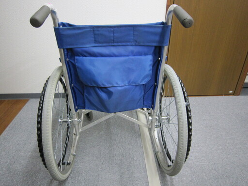 NISSIN製自走式車椅子（青色）