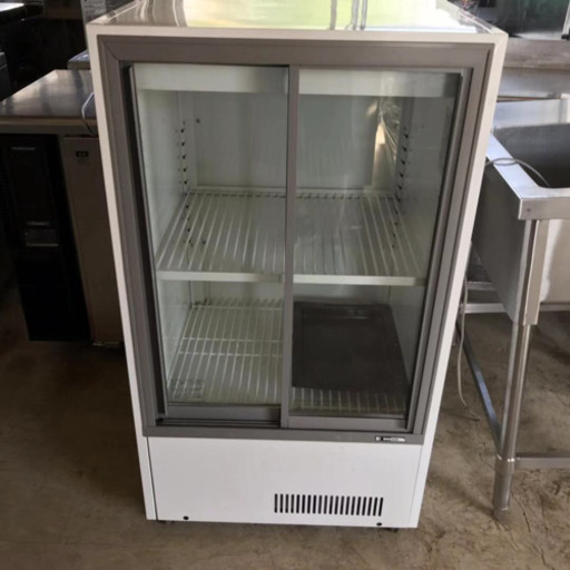 業務用　サンデン冷蔵ショーケース