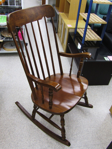 ロッキングチェア 柏木工 【かしわ】木製 ゆれる椅子 揺りイス アンティーク調 ヴィンテージ家具☆ PayPay(ペイペイ)決済可能 ☆ 札幌市 北区 屯田
