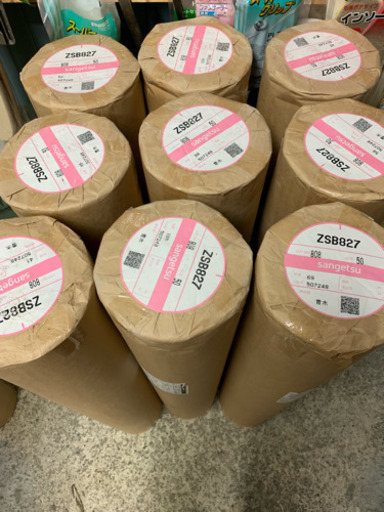 壁紙(クロス) バラ売り可能です。