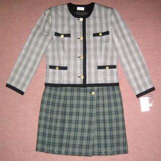 新品 ジャケット9号2着セット(スカートは含まれません)
