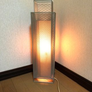 間接照明 アルミっぽいやつです。 無料の画像