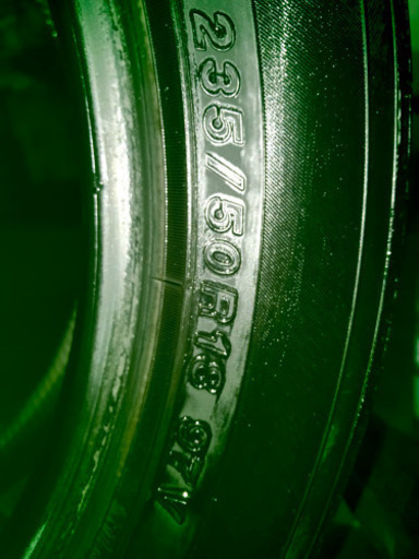 ほぼほぼ新品タイヤ4本