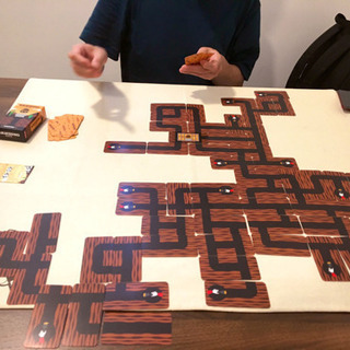 今日北千住でボードゲームできる方いますか？