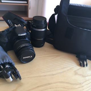 ★極上美品 Canon キャノン EOS Kiss X3 ダブル...