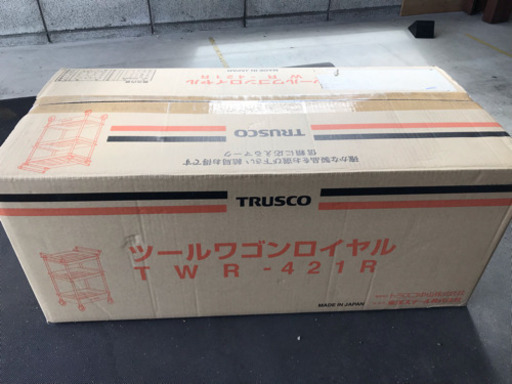 トラスコ  3段ツールワゴン 赤  新品同様