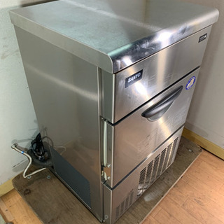 パナソニック/Panasonic(旧サンヨー) 業務用 全自動製氷機 店舗 厨房 SIM-S38A