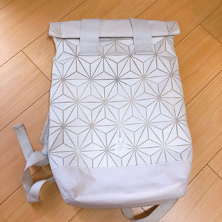 アディダスのおしゃれバッグ