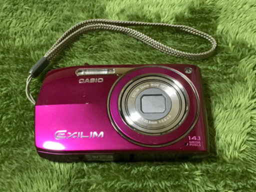 CASIO デジカメ