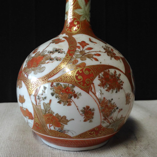c231 加賀国 綿埜製 九谷焼 赤絵金襴手 鶴首徳利 合わせ箱 明治時代の画像