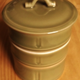 竹の陶器　3段　小物入れ