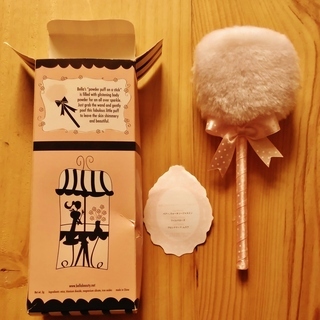 パウダー付パフ　SHIMMER POWDER PUFF