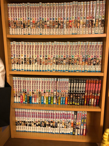 ワンピース全巻92巻まで。本棚付き！！