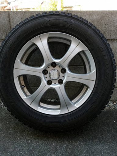 スタッドレスタイヤ ホイール付4本セットエクストレイルの方は是非！