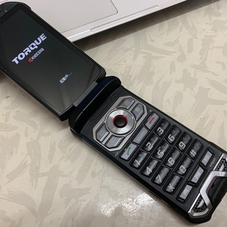 TORQUE　X01　オプション付き【SIMロック解除済】の画像