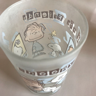 【中古】スヌーピー  乳白ガラスコップ 3個の画像