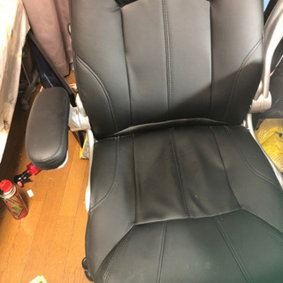 オフィス用椅子の画像