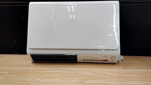 美品　脱衣所ファンヒーター　2018年製　DWC－J120H