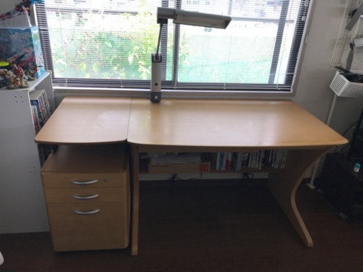 カリモク 学習机（専用ライト付）\u0026袖机