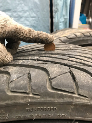 215/35/19夏タイヤ4本セットアルミ付き