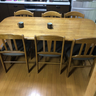 6人がけテーブルとイス6脚