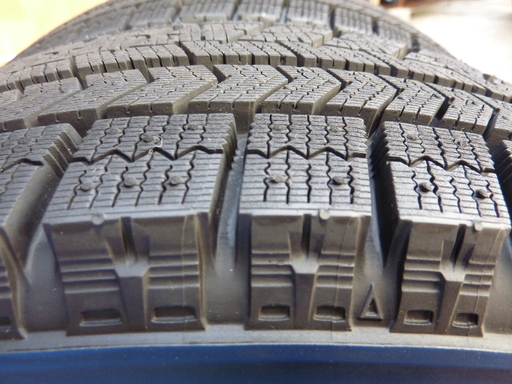スタッドレスタイヤ　155/65R14　ブリジストン