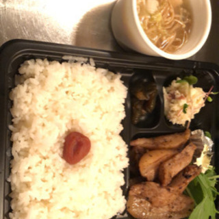 ワンコイン定食おバンザイBARしてます材料を仕入れるのに値段の変...