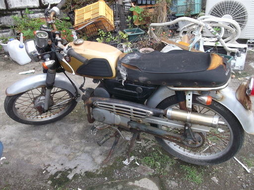 不動車　スズキ　コレダ　スクランブラー　完全ジャンク　部品取り