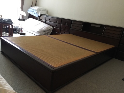 シックなハイクオリティ　タタミベット。（大塚家具）（なるべく早く引き取り可能な方）