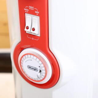 商談中・・ 限定カラー デロンギ オイルヒーター DeLonghi JR0812-RD 1200w 8～10畳の画像