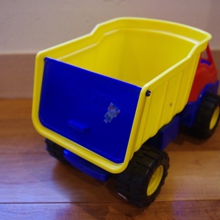 ボーネルンド ダンプカー＆しわくちゃボール（2013年購入）の画像