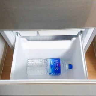 10/18値下げ！！2018年製美品‼︎ 単身用冷蔵庫AQUOS(126L)の画像