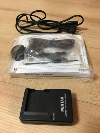 【デジタル一眼レフ】ペンタックス Q10 ダブルズームキット