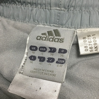 adidas シャカシャカパンツ 中古品の画像