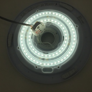 特別大特価！激安！訳あり品★【1週間の動作保証付き】TOSHIBA(東芝)のLEDシーリングライトのご紹介です！の画像
