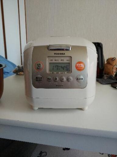 炊飯器 TOSHIBA 5.5合炊き
