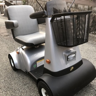 ☆彡 4輪タイプの電動車いす。セニアカー・シニアカー!!!ご近所は配達無料!!! 完全整備済み!!!程度極上!!!