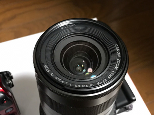 Canon EOS M ダブルズームキット+マウントアダプター+予備バッテリ
