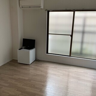 【日払い、週払いOK！】鳶さん急募！　頑張れば給与も上がる！そんな当たり前の環境で働いてみませんか？　Wi-Fi付1Rマンション完備でプライベート空間も確保できます！の画像