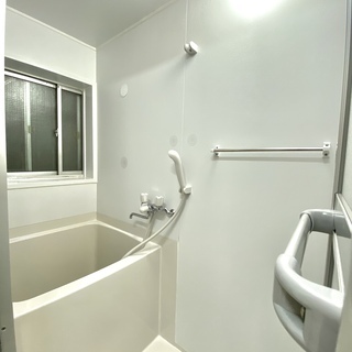 女性専用２LDK 70m2をシェア59,000円 表参道まで8分  敷金、礼金なし  カバン一つで入居可能、家電完備、ベッド有り 、 港区南青山アドレス 外苑前まで8分、表参道まで9分  広い専用庭あり。2bed room 70㎡ room for rent, 8 minute walk from Omotesando Station − 東京都