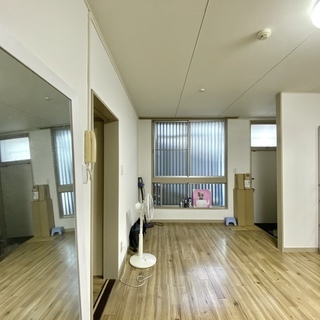 女性専用２LDK 70m2をシェア59,000円 表参道まで8分  敷金、礼金なし  カバン一つで入居可能、家電完備、ベッド有り 、 港区南青山アドレス 外苑前まで8分、表参道まで9分  広い専用庭あり。2bed room 70㎡ room for rent, 8 minute walk from Omotesando Station - 不動産