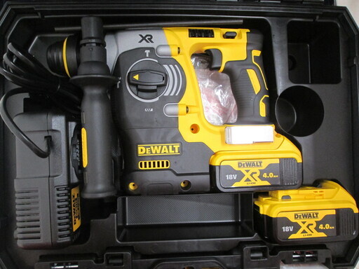 DE WALT ハンマドリル　DCH273NT　新品