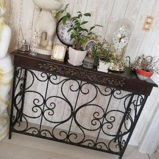 アンティックテーブル