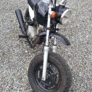 原付バイク売ります。外装カスタムエイプ50