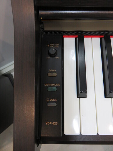 取りに来れる方限定！ YAMAHAの電子ピアノ！