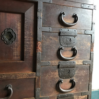 帳場箪笥 タンス 食器 金具 棚 収納 引き出し 古材 アンティーク 明治の画像